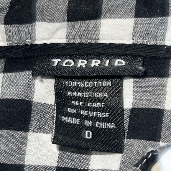 Torrid Gingham Button Down Blouse - Picture 7 of 9